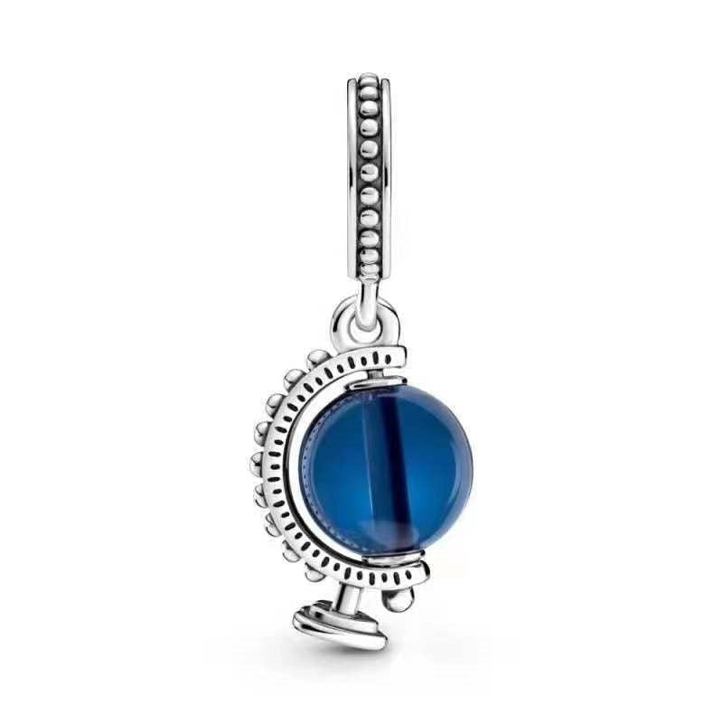 Charm - Globe