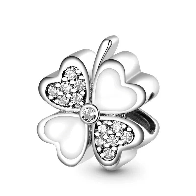 Charm - Pavé Clover