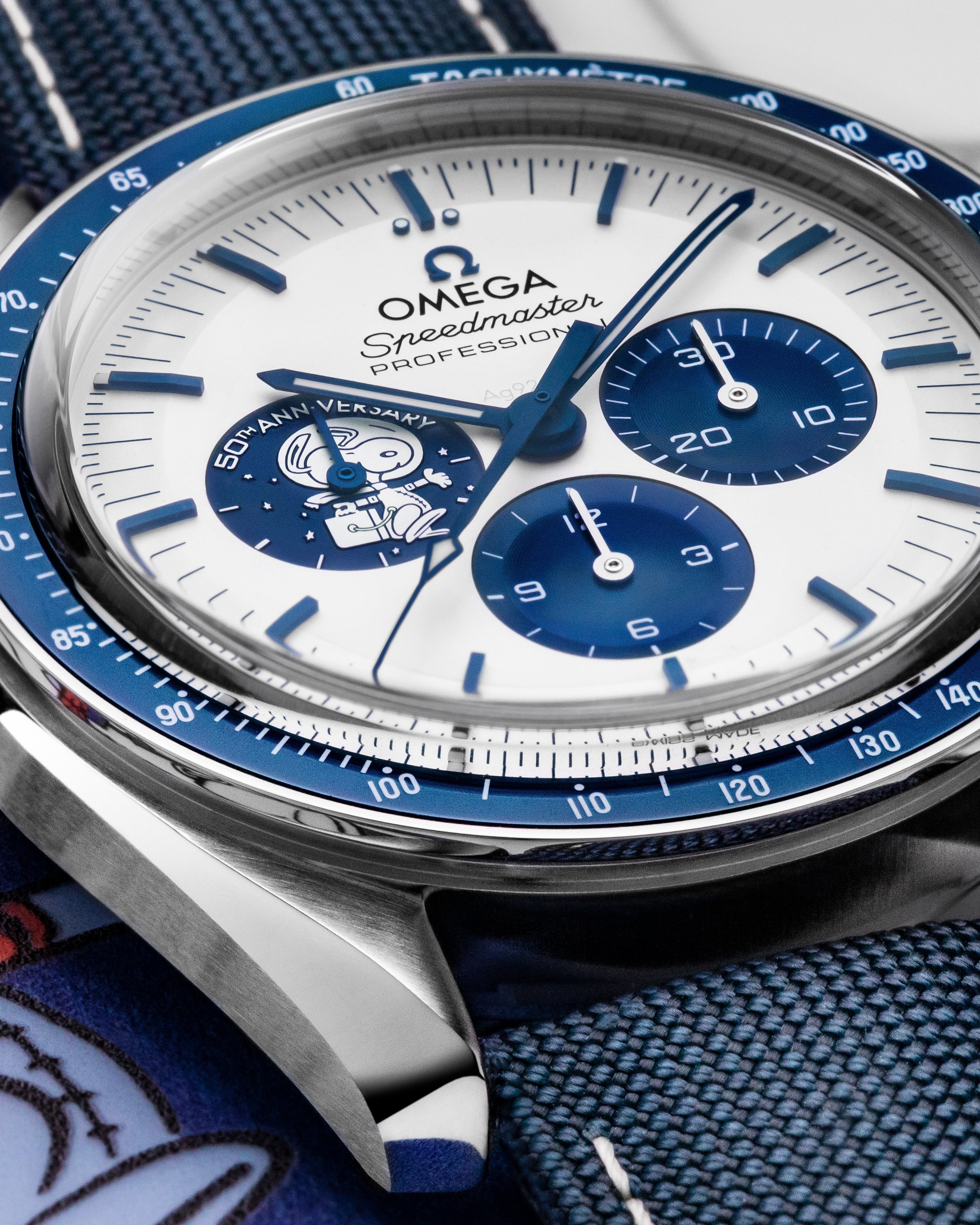 Speedmaster Moonwatch Anniversary Series | Silver Snoopy Award